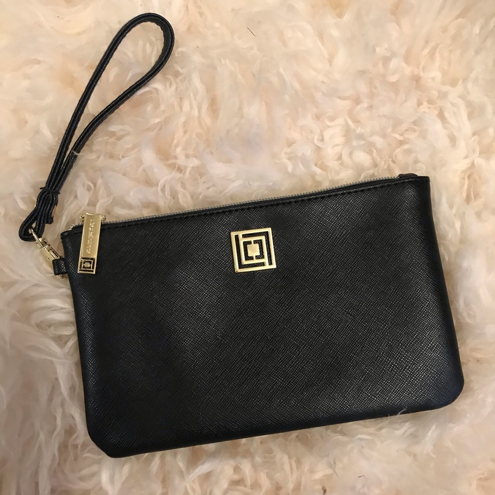 ❣️ SALE ❣️ Liz Claiborne wristlet